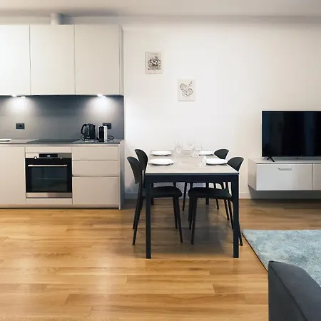 Apartman Comecasa Modern Terraced & Palestra